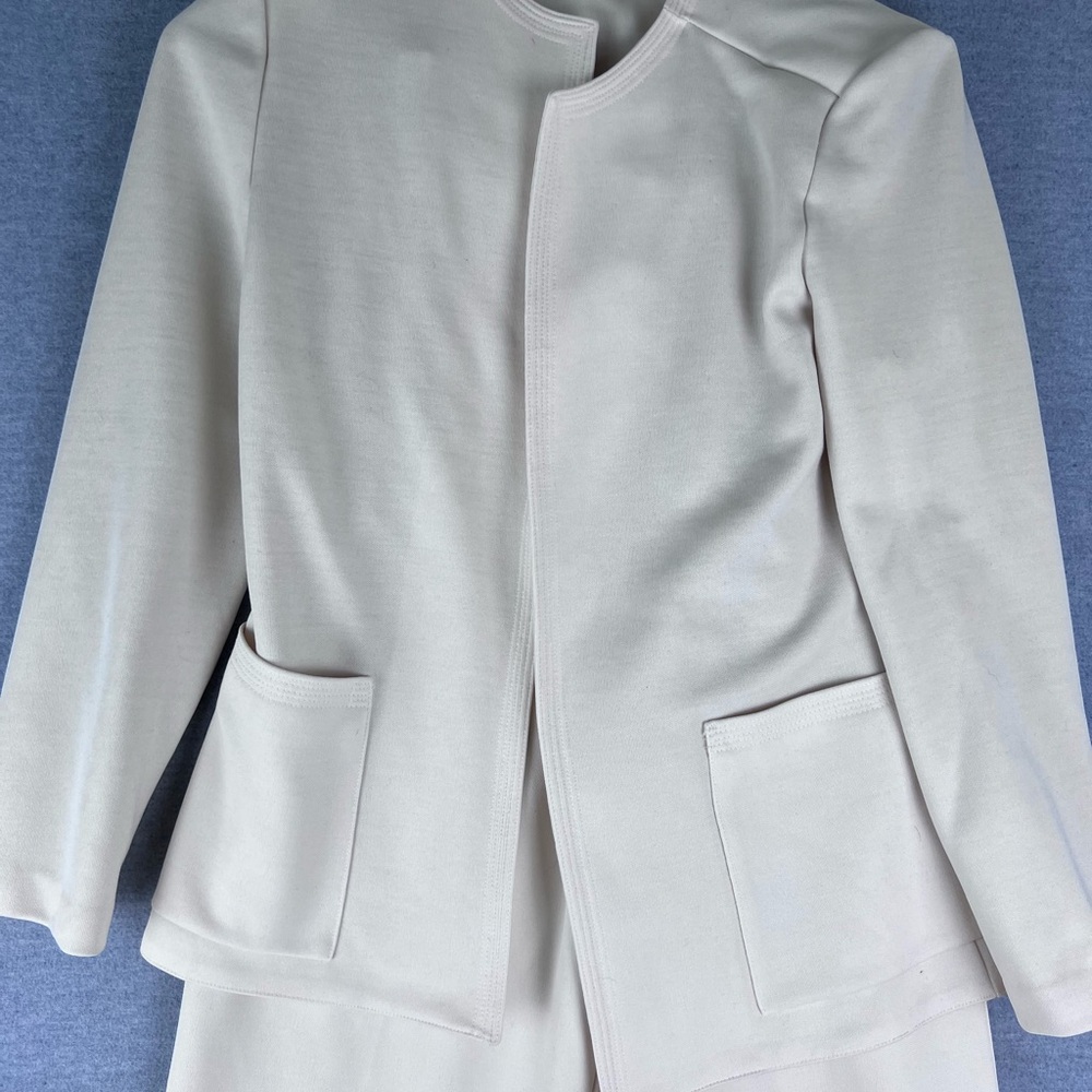 Vintage 1970s 1980s Women’s Tan Cream Suit Petite Size‎ 10P Retro Classic